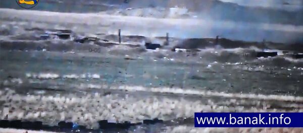 Ադրբեջանցիները փախչում են իրենց դիրքերից հայկական կողմի պատասխան կրակի արդյունքում և ոչնչացվում։ Ադրբեջանցիները փախչում են իրենց դիրքերից հայկական կողմի պատասխան կրակի արդյունքում և ոչնչացվում։ - Sputnik Արմենիա