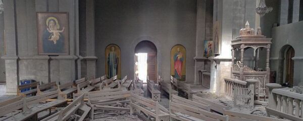 Попавший под обстрел Собор Сурб Казанчецоц в Шуши - Sputnik Արմենիա