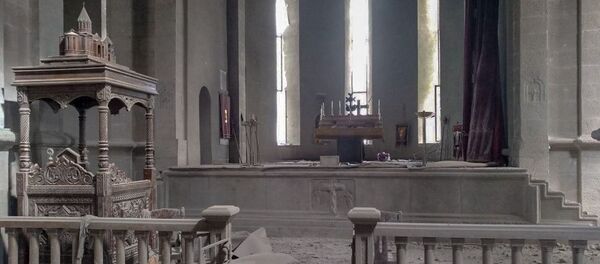 Попавший под обстрел Собор Сурб Казанчецоц в Шуши - Sputnik Армения