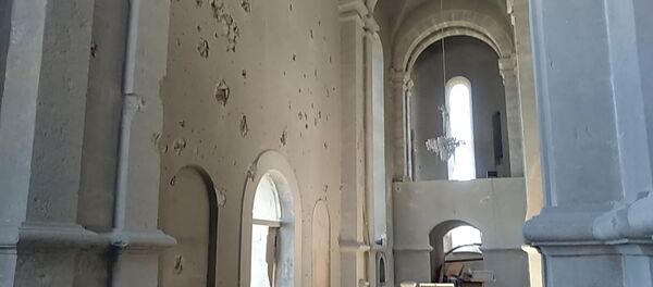 Храм Святого Христа Всеспасителя Казанчецоц в Шуши после второго авиаудара - Sputnik Армения