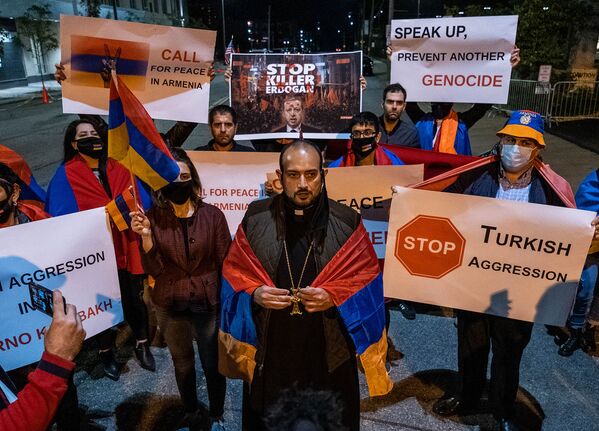 Акция протеста против турецко-азербайджанской агрессии на территории Карабаха в штате Огайо (29 сентября 2020). Кливленд - Sputnik Армения
