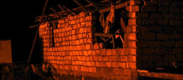 Загоревшийся в результате удара ВС Азербайджана хлев частного дома (11 октября 2020). Степанакерт Загоревшийся в результате удара ВС Азербайджана хлев частного дома (11 октября 2020). Степанакерт - Sputnik Արմենիա