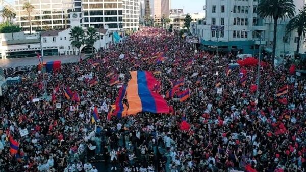 Протесты в Лос-Анджелесе против турецко-азербайджанской агрессии - Sputnik Армения