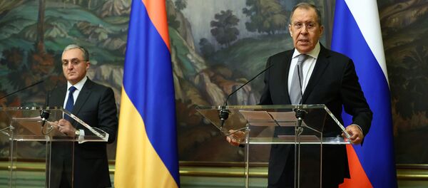 Главы МИД России и Армении Сергей Лавров и Зограб Мнацаканян во время совместной пресс-конференции по итогам встречи (12 октября 2020). Москвa Главы МИД России и Армении Сергей Лавров и Зограб Мнацаканян во время совместной пресс-конференции по итогам встречи (12 октября 2020). Москвa - Sputnik Արմենիա