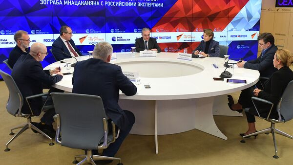 Զոհրաբ Մնացականյանը Մոսկվայում փակ հանդիպում է ունեցել ռուս փորձագետների հետ  - Sputnik Արմենիա