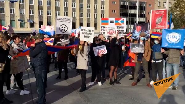 Армянская община Эстонии организовала в Таллине марш мира - Sputnik Армения