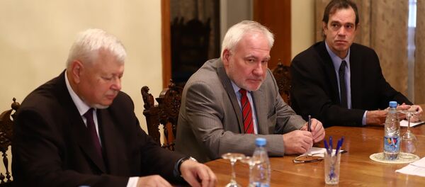 В рамках официального визита в Россию, глава МИД Армении Зограб Мнацаканян проводит встречу с сопредседателями Минской группы ОБСЕ и личным представителем действующего председателя ОБСЕ (13 октября 2020). Москва - Sputnik Արմենիա