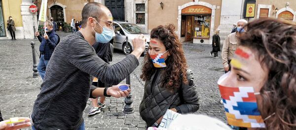 Акция в поддержку народа Карабаха против турецко-азербайджанской агрессии (13 октября 2020). Рим - Sputnik Армения