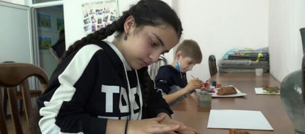 ԱԻՆ Մշակույթի կենտրոնը հյուրընկալել է արցախցի երեխաներին ԱԻՆ Մշակույթի կենտրոնը հյուրընկալել է արցախցի երեխաներին - Sputnik Արմենիա