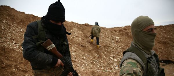 Поддерживаемые Турцией боевики сирийской оппозиции занимают позицию возле деревни Хамран (29 декабря 2018). Сирия - Sputnik Армения