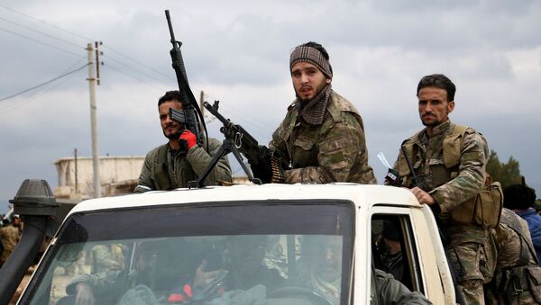 Поддерживаемые Турцией боевики сирийской оппозиции на автомобиле к северо-востоку от города Африн (21 февраля 2018). Сирия - Sputnik Армения