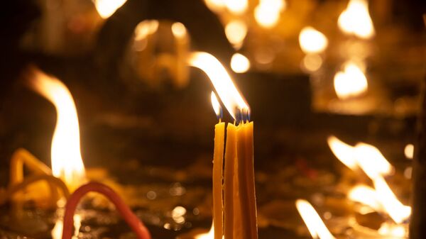 Зажженные свечи - Sputnik Արմենիա