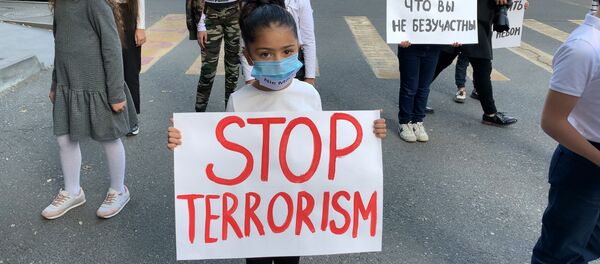 В Ереване прошла безмолвная акция протеста против молчания международного сообщества  - Sputnik Արմենիա