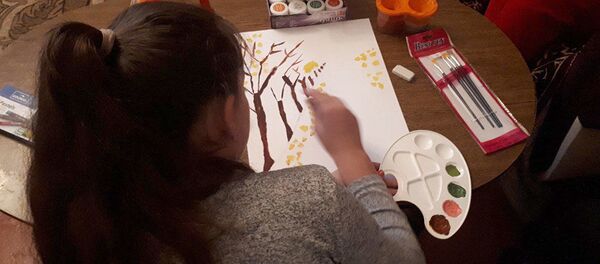 11-летняя Ангелина из Степанакерта 11-летняя Ангелина из Степанакерта - Sputnik Արմենիա