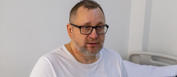 Военный обозреватель Юрий Котенок в медцентре Эребуни (16 октября 2020). Еревaн - Sputnik Армения