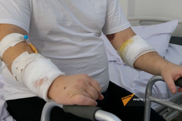 Раненный в Шуши Юрий Котенок рассказал, в чем специфика войны в Карабахе - Sputnik Армения