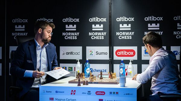 Партия 10-го раунда Магнус Карлсен - Левон Аронян в турнире Altibox Norway Chess 2020 (16 октября 2020). Ставангер, Норвегия - Sputnik Արմենիա