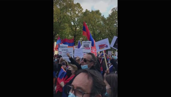 Փարիզում հայերը բազմամարդ բողոքի ակցիա են իրականացնում - Sputnik Армения