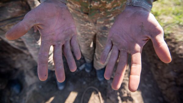 Руки солдата - Sputnik Армения
