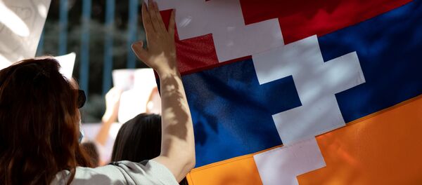 Акция протеста женщин из Карабаха у офиса ООН в Ереване (19 октября 2020). Ереван - Sputnik Արմենիա