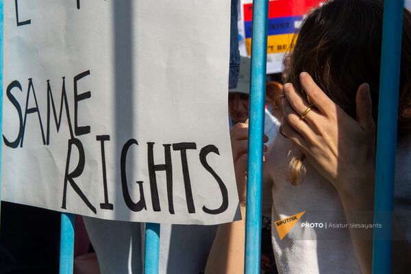 Акция протеста прошла в столице у здания ООН (19 октября 2020). Еревaн - Sputnik Армения