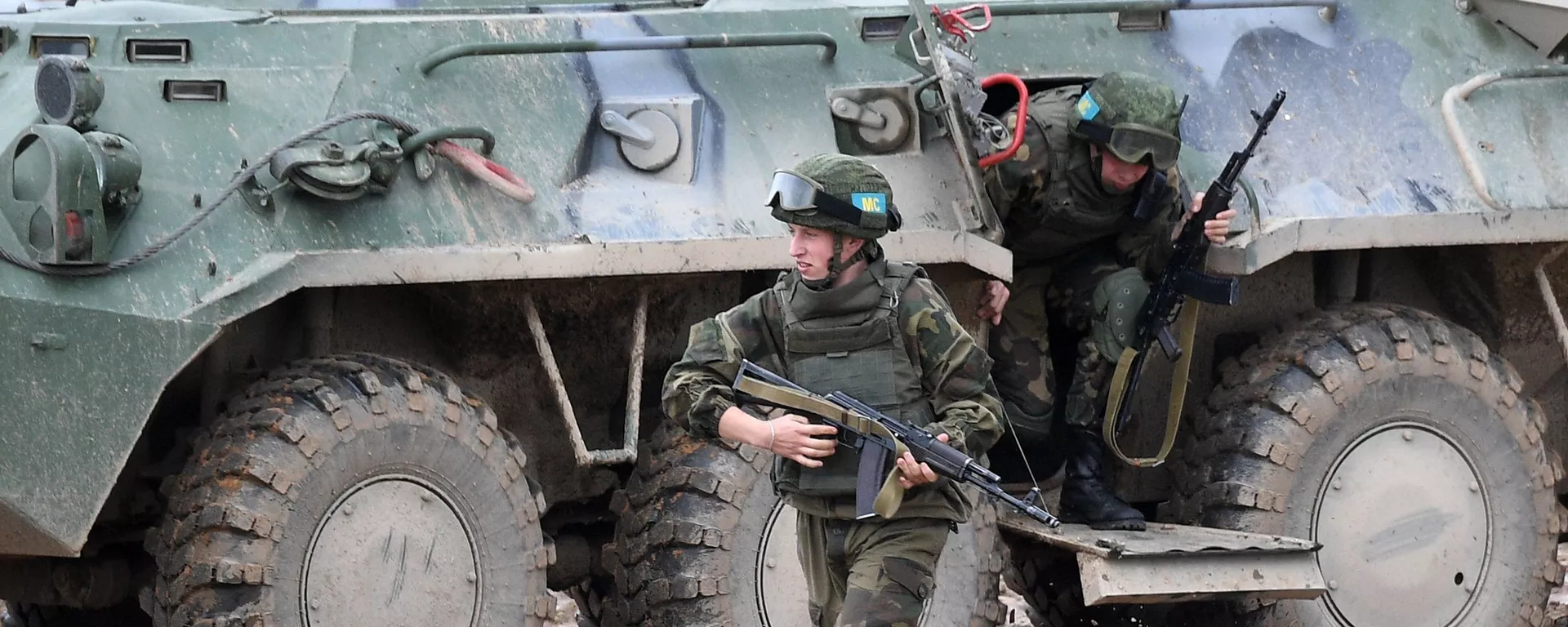 Военнослужащие во время командно-штабных учений ОДКБ Нерушимое братство 2020 на полигоне Лосвидо под Витебском - Sputnik Армения, 1920, 23.08.2021