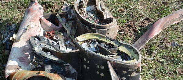 ГСЧС представила снимки разорвавшихся и неразорвавшихся снарядов запрещенных видов вооружений, примененных ВС Азербайджана в Карабахе - Sputnik Արմենիա