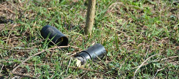 ГСЧС представила снимки разорвавшихся и неразорвавшихся снарядов запрещенных видов вооружений, примененных ВС Азербайджана в Карабахе ГСЧС представила снимки разорвавшихся и неразорвавшихся снарядов запрещенных видов вооружений, примененных ВС Азербайджана в Карабахе - Sputnik Արմենիա