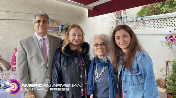 Սոնա Վանն իր մրցանակն ընդունել է արցախյան պատերազմում հերոսացող մարտիկների անունից Սոնա Վանն իր մրցանակն ընդունել է արցախյան պատերազմում հերոսացող մարտիկների անունից - Sputnik Արմենիա