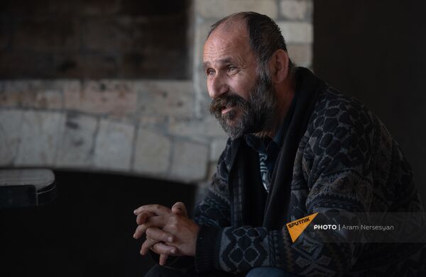 Հայը, «սիրիացին» ու բելառուսը. «հին գելերը» մեկնել են առաջնագիծ Հայը, «սիրիացին» ու բելառուսը. «հին գելերը» մեկնել են առաջնագիծ - Sputnik Արմենիա