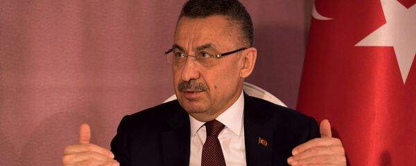 Вице-президент Турции Фуат Октай на встрече турецких и турецко-кипрских официальных лиц (15 февраля 2020). Варосия - Sputnik Армения
