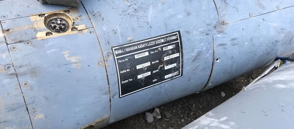 Армия Обороны Карабаха опубликовало новые кадры сбитого турецкого беспилотника Bayraktar ВС Азербайджана Армия Обороны Карабаха опубликовало новые кадры сбитого турецкого беспилотника Bayraktar ВС Азербайджана - Sputnik Армения