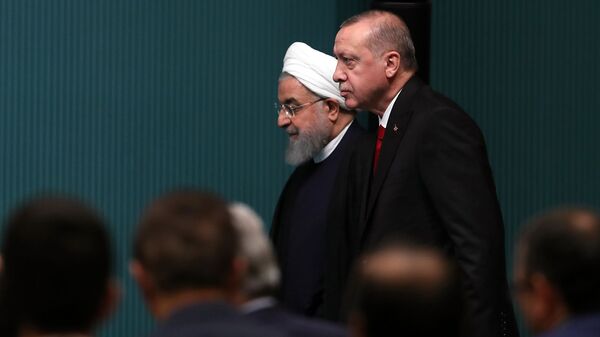 Президенты Ирана и Турции Хасан Роухани и Реджеп Тайип Эрдоган прибывают на совместную пресс-конференцию (20 декабря 2018). Анкара - Sputnik Արմենիա