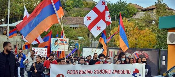 Второй марш тбилисских армян в поддержку армянской армии (23 октября 2020). Тбилиси Второй марш тбилисских армян в поддержку армянской армии (23 октября 2020). Тбилиси - Sputnik Армения