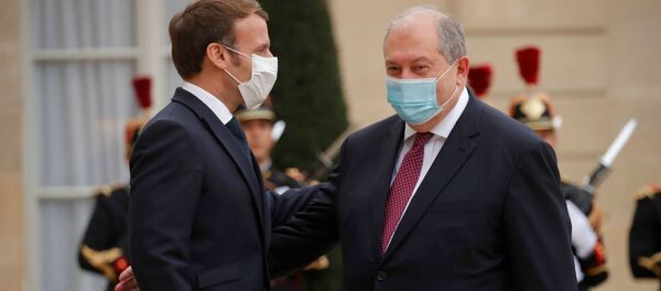 Президенты Армении и Франции Армен Саркисян и Эммануэль Макрон на встрече в Елисейском дворце (22 октября 2020). Париж Президенты Армении и Франции Армен Саркисян и Эммануэль Макрон на встрече в Елисейском дворце (22 октября 2020). Париж - Sputnik Արմենիա