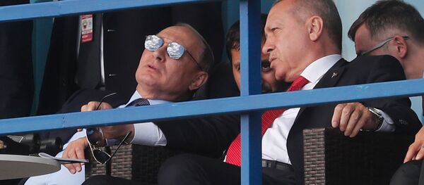 Президенты России и Турции Владимир Путин и Реджеп Тайип Эрдоган в день открытия Международного авиационно-космического салона МАКС-2019 (27 августа 2019). Жуковский Президенты России и Турции Владимир Путин и Реджеп Тайип Эрдоган в день открытия Международного авиационно-космического салона МАКС-2019 (27 августа 2019). Жуковский - Sputnik Արմենիա