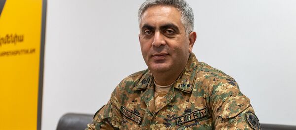 Представитель министерства обороны Армении Арцрун Ованнисян в гостях радио Sputnik  - Sputnik Արմենիա