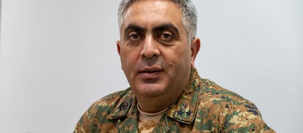 Представитель министерства обороны Армении Арцрун Ованнисян в гостях радио Sputnik Представитель министерства обороны Армении Арцрун Ованнисян в гостях радио Sputnik - Sputnik Արմենիա