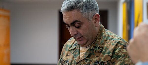 Представитель министерства обороны Армении Арцрун Ованнисян в гостях радио Sputnik  - Sputnik Армения