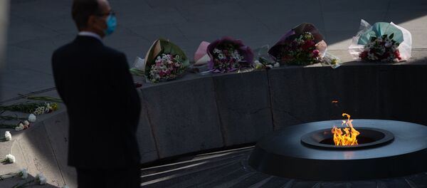 Депутаты французского парламента посетили мемориал жертвом Геница Армян Цицернакаберд (25 октября 2020). Еревaн Депутаты французского парламента посетили мемориал жертвом Геница Армян Цицернакаберд (25 октября 2020). Еревaн - Sputnik Արմենիա