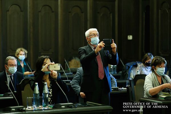 Баку ужесточал свою позицию с каждой готовностью Еревана к компромиссам - Пашинян Баку ужесточал свою позицию с каждой готовностью Еревана к компромиссам - Пашинян - Sputnik Армения