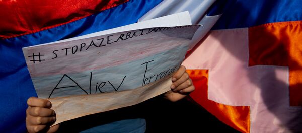 Акция протеста женщин и детей Карабаха у представительства ЕС в Армении (26 октября 2020). Еревaн Акция протеста женщин и детей Карабаха у представительства ЕС в Армении (26 октября 2020). Еревaн - Sputnik Արմենիա