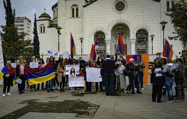 Слепые видят больше: демонстрация в поддержку Карабаха прошла в Белграде Слепые видят больше: демонстрация в поддержку Карабаха прошла в Белграде - Sputnik Армения