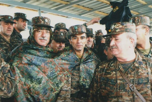 Командир полка в 22 года: что известно о новом командующем армией Карабаха? - Sputnik Армения