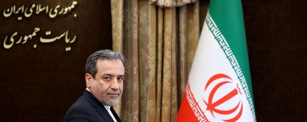 Заместитель министра иностранных дел Ирана Аббас Аракчи во время брифинга (7 июля 2019). Тегеран - Sputnik Армения