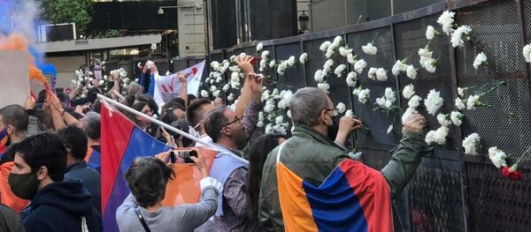 Акция протеста армян диаспоры Аргентины перед посольством Израиля (27 октября 2020). Буэнос-Айрес - Sputnik Արմենիա