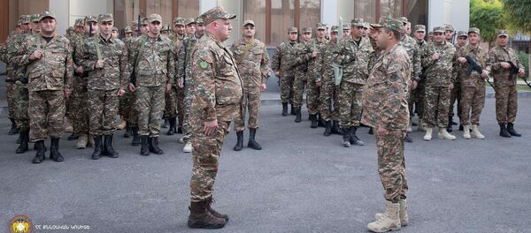Добровольцы Следственного комитета Армении отправляются на передовую (28 октября 2020). Еревaн Добровольцы Следственного комитета Армении отправляются на передовую (28 октября 2020). Еревaн - Sputnik Արմենիա