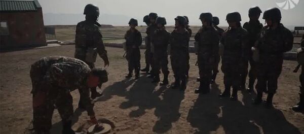 Կանանց առաջին վաշտի մարզումները - Sputnik Արմենիա