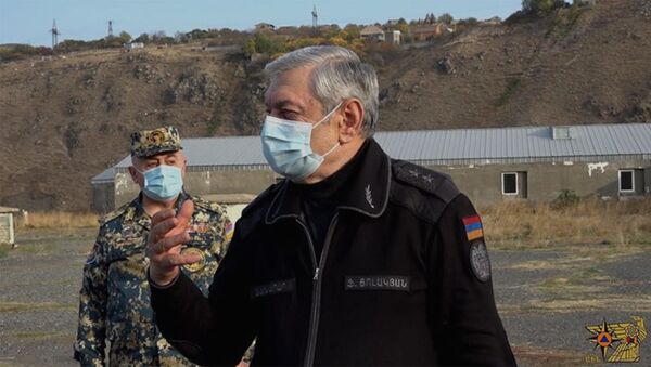 Առաջնագիծ մեկնեց ԱԻՆ ՓԾ փրկարարներից կամավորականության սկզբունքով կազմված գումարտակը - Sputnik Армения