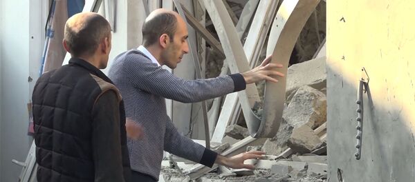 Кадр из видеообращения защитника прав человека Карабаха Артака Бегларяна после обстрелов рынка Степанакерта (31 октября 2020). Карабах - Sputnik Արմենիա